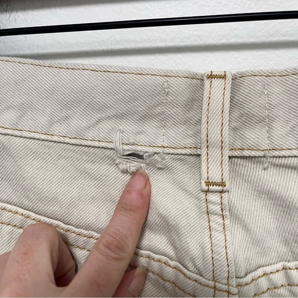 BDG Cowboy High Rise Distressed Jeans Tan Bootcut Size 27 - Picture 9 of 13